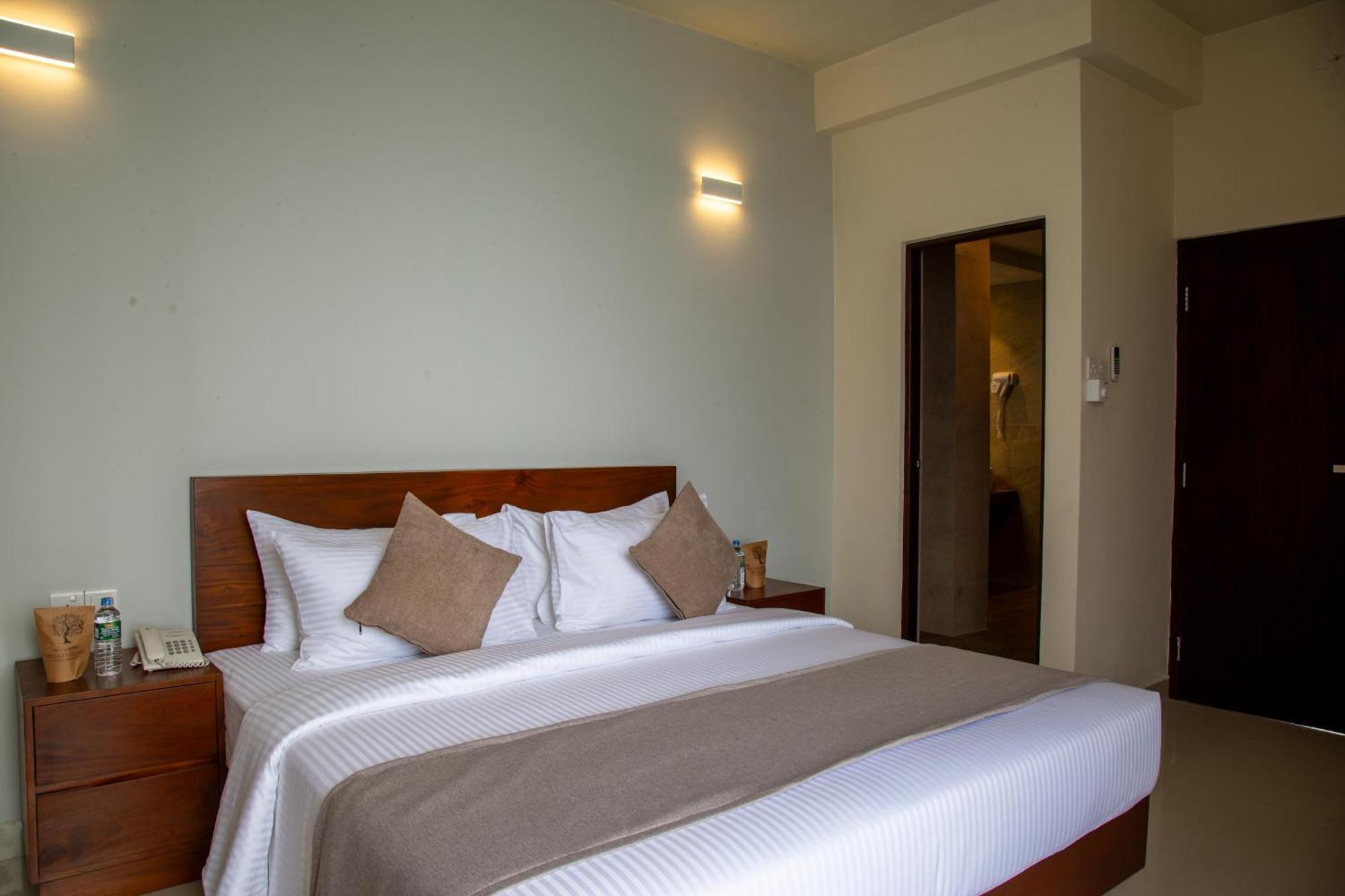 Marine Suites Colombo Exteriör bild