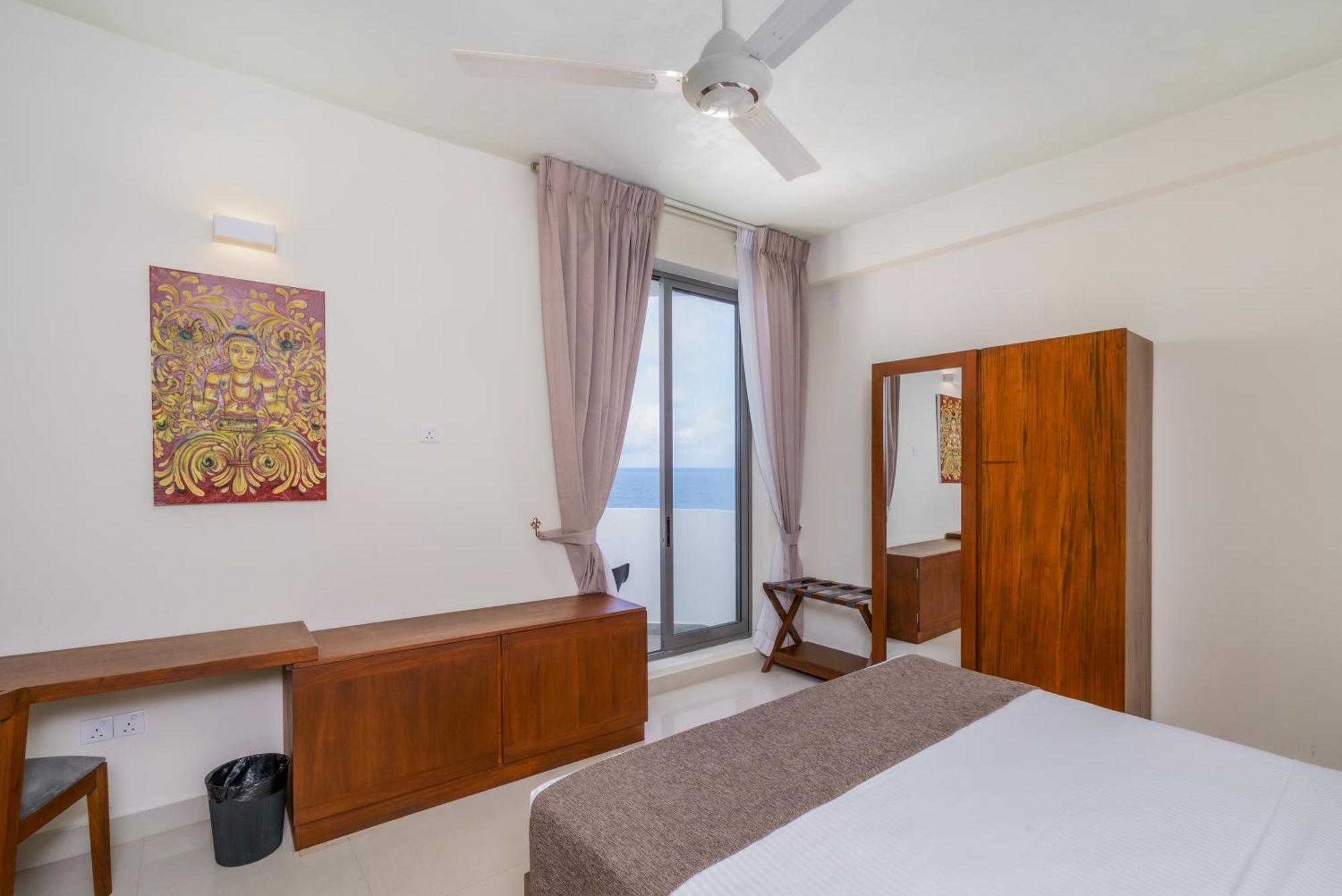 Marine Suites Colombo Exteriör bild