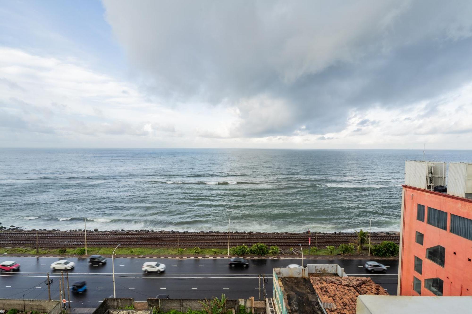 Marine Suites Colombo Exteriör bild